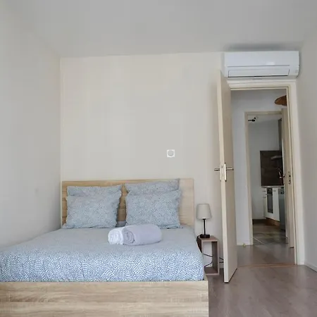 La Belle Escale A * Perpignan
